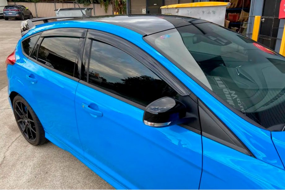 Ford Focus III 2011–2017 Logu vēja deflektori (4 gab., HIC) Image