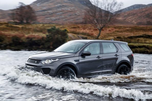 Septiņvietīgā krosovera Land Rover Sport apskats