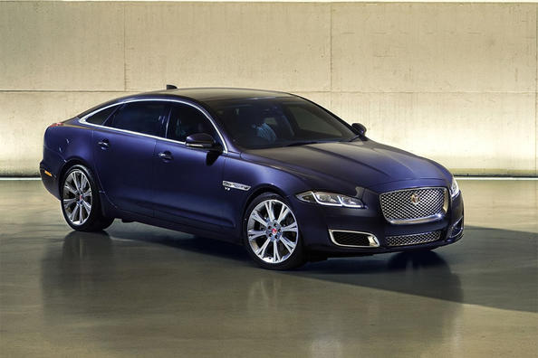 Jaguar XJ flagmaņa sedana apskats