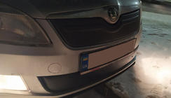 Skoda Fabia 2007–2014 Ziemas pārsegs radiatora režģim (2011-2014, augšējais) foto 3