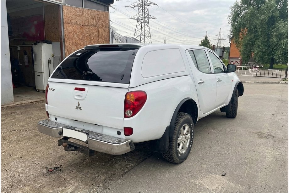 Mitsubishi L200 2006–2015 Hardtops (2012-2015) Image