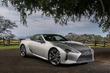 Sporta kupejas Lexus LC 500 apskats foto 12
