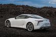 Sporta kupejas Lexus LC 500 apskats foto 7