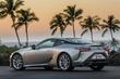 Sporta kupejas Lexus LC 500 apskats foto 5