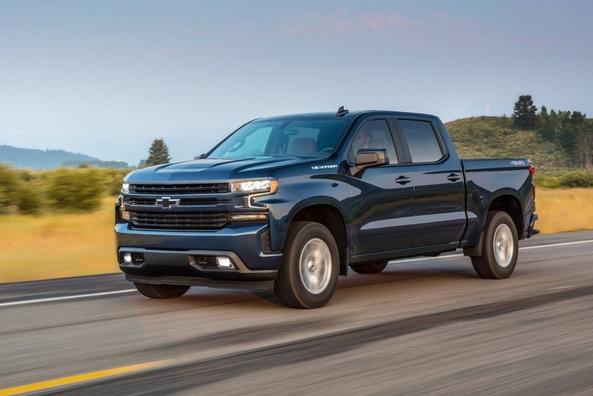 Jaunās paaudzes Chevrolet Silverado pikapa apskats Foto 6