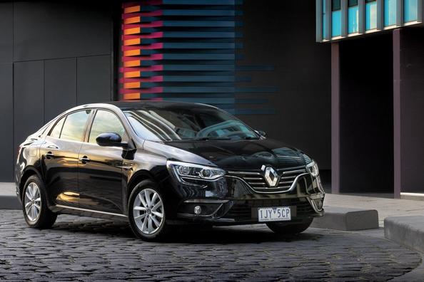 Renault Megane ceturtās paaudzes sedana apskats
