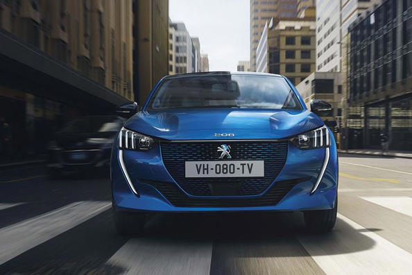 Kompaktā hečbeka Peugeot 208 jaunās paaudzes apskats Foto 6