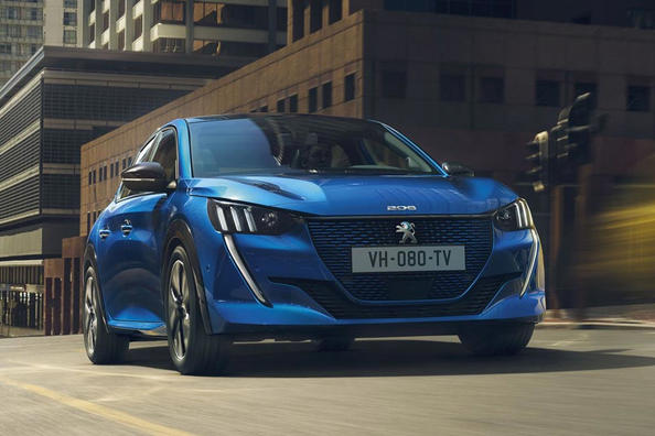 Kompaktā hečbeka Peugeot 208 jaunās paaudzes apskats Foto 4