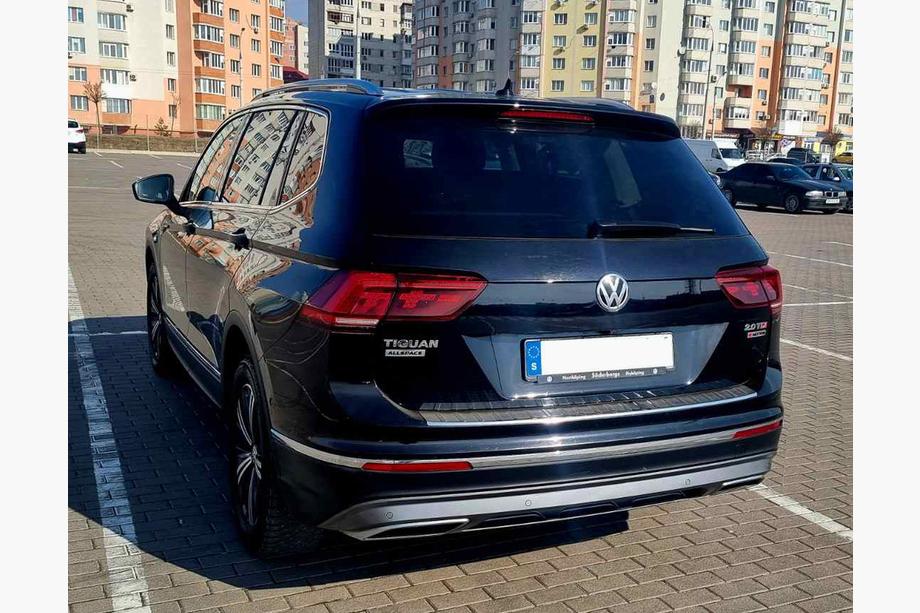 Volkswagen Tiguan 2016–2023 Aizmugurējā bufera uzlika (Carmos, nerūsējošais tērauds) Foto 2
