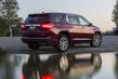 Chevrolet Traverse krosovera apskats foto 2