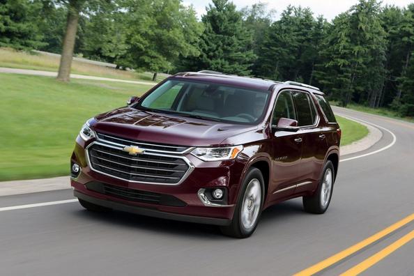 Chevrolet Traverse krosovera apskats