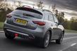 Infiniti QX70 krosovera apskats foto 9