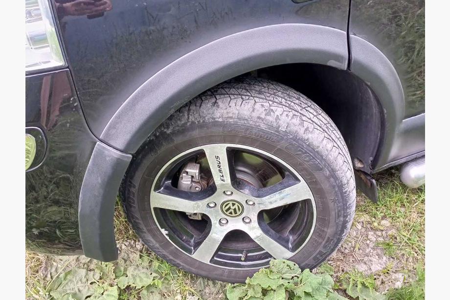 Volkswagen T5 Caravelle 2004–2010 Moldingus un spārnu arku uzliku komplekts (11 detaļas) 1 durvis, īsā bāze Foto 34