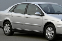Citroen C-5 2001–2008 Apakšējā logu apdare (nerūsējošais tērauds) foto 1