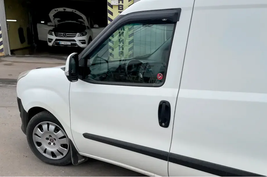 Fiat Doblo II 2010–2022 Logu vēja deflektori (2 gab., HIC) Image