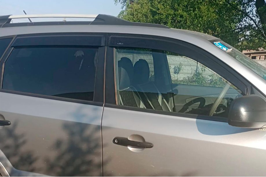 Hyundai Tucson JM 2004– Logu vēja deflektori (4 gab., HIC) Image