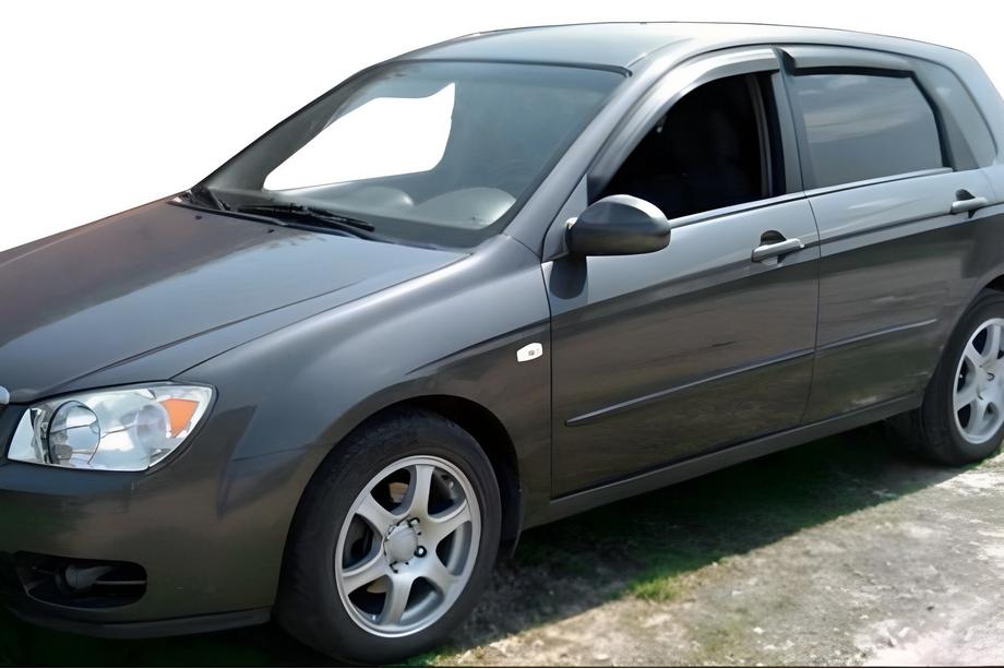 Kia Cerato 1 2004–2009 Logu deflektori SD (4 gab., HIC) Image