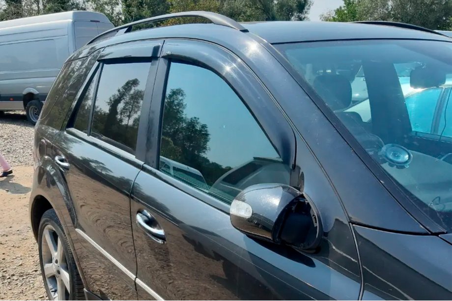 Mercedes ML W164 2005–2011 Logu vēja deflektori (4 gab., HIC) Foto 4