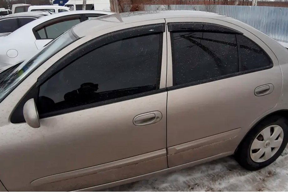 Nissan Almera N16 2000–2006 Logu deflektori SD (4 gab., HIC) Image