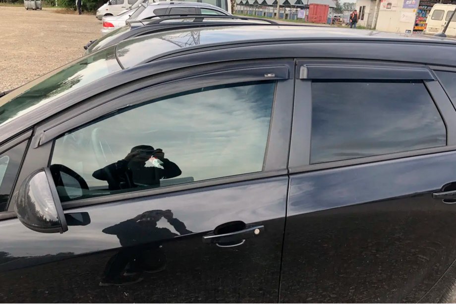 Opel Astra H 2004–2013 Logu deflektori HB (4 gab., HIC) Foto 3