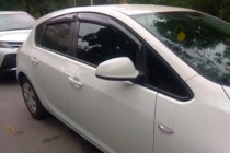 Opel Astra J 2009–2015 Logu deflektori HB (4 gab., HIC) foto 4