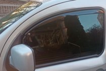 Renault Kangoo 2008–2020 Ieliekamie logu deflektori (2 gab., HIC) foto 5