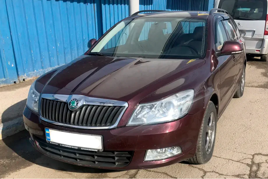 Skoda Superb 2009–2015 Logu deflektori WG (4 gab., HIC) Foto 2