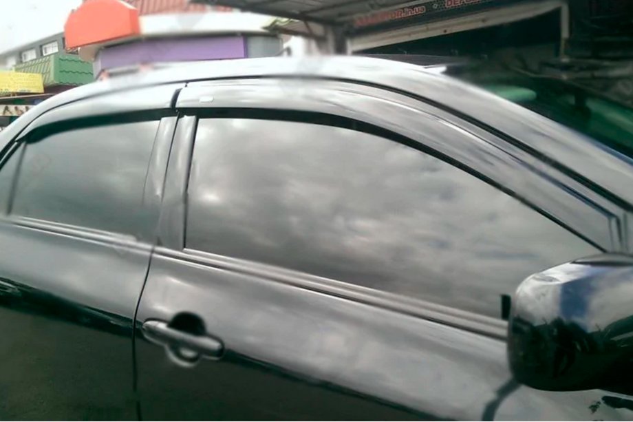 Toyota Corolla 2007–2013 Logu vēja deflektori (4 gab., HIC) Foto 2