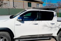Toyota Hilux 2015– Logu vēja deflektori (4 gab., HIC) foto 6