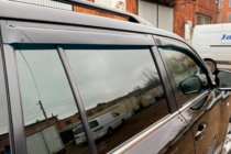 Toyota Land Cruiser 200 2007–2021 Logu lietus deflektori 8 cm (4 gab., HIC) foto 11