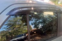 Toyota Yaris 2006–2011 Logu deflektori HB (4 gab., HIC) foto 9