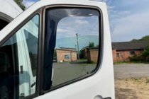 Volkswagen Crafter 2006–2016 Ieliekamie logu deflektori (2 gab., HIC) foto 17