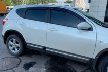 Nissan Qashqai 2010–2014 Logu vēja deflektori (4 gab., HIC) foto 3