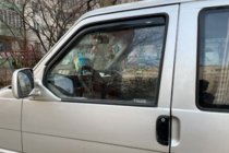 Volkswagen T4 Caravelle/Multivan 1990–2003 Ieliekamie logu deflektori (2 gab., HIC) foto 1
