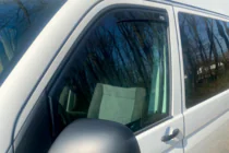 Volkswagen T5 Caravelle 2004–2010 Ieliekamie logu deflektori (2 gab., HIC) foto 4
