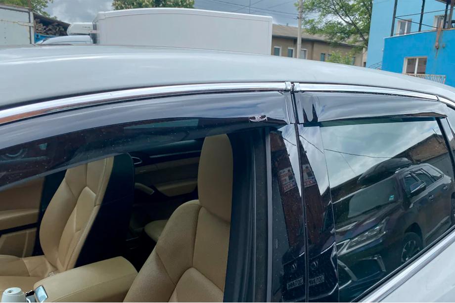 Volkswagen Touareg 2010–2018 Logu vēja deflektori ar hromētu līsti (4 gab., HIC) Foto 10