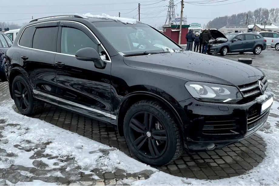 Volkswagen Touareg 2010–2018 Logu vēja deflektori ar hromētu līsti (4 gab., HIC) Foto 12