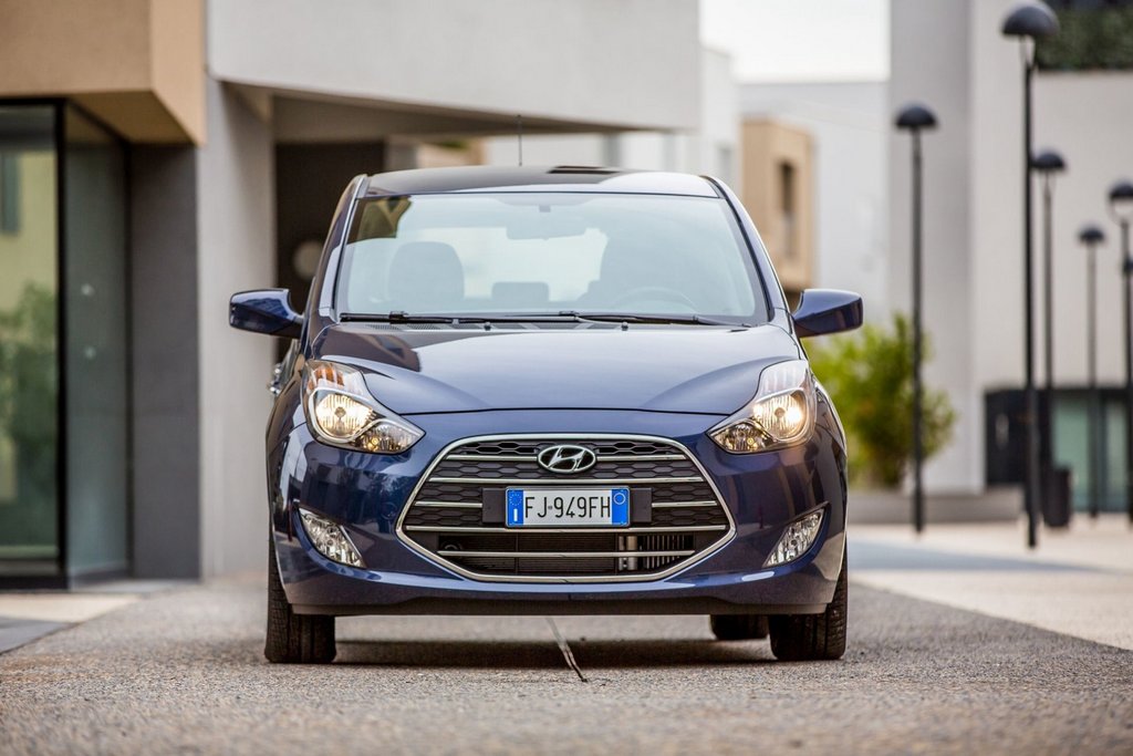 Atjauninātā mikrovena Hyundai ix20 apskats