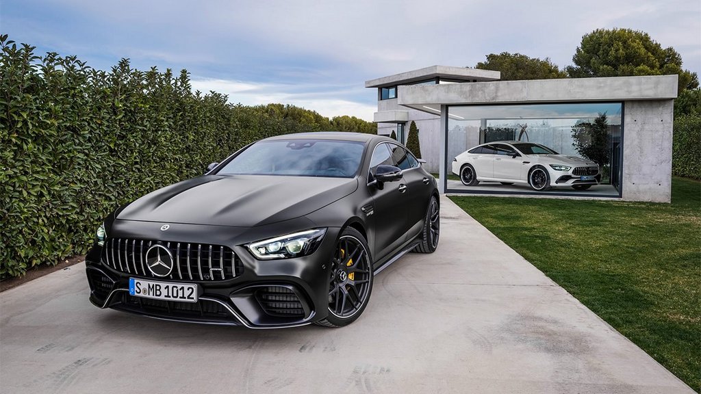 Mercedes-Benz AMG GT 4-Door Coupe sportiskā liftbeka apskats