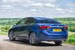Toyota Avensis sedana apskats foto 9