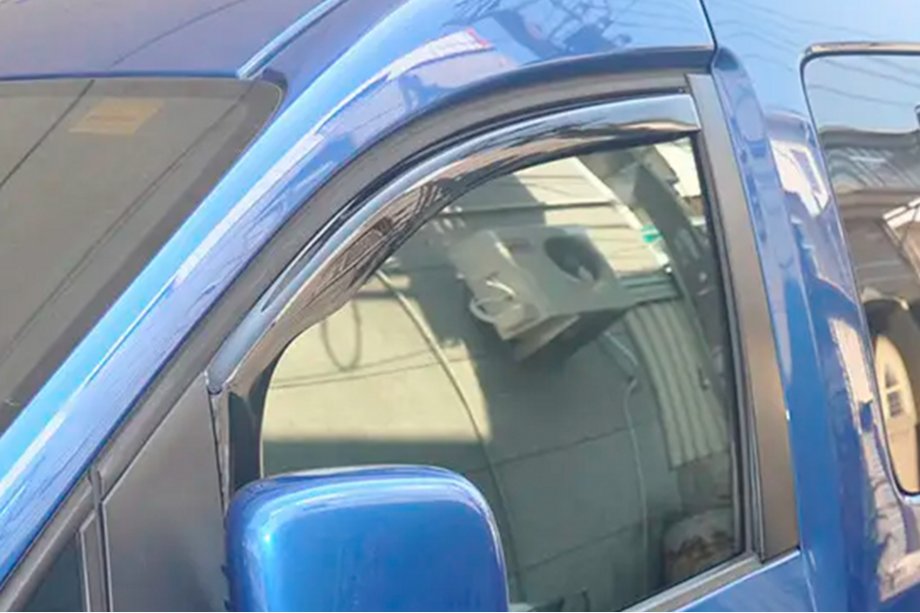 Peugeot Partner Tepee 2008–2018 Ieliekamie logu deflektori (2 gab., HIC) Foto 3