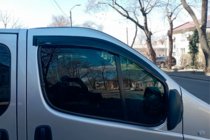 Nissan Primastar 2002–2014 Logu vēja deflektori (2 gab., HIC) foto 2