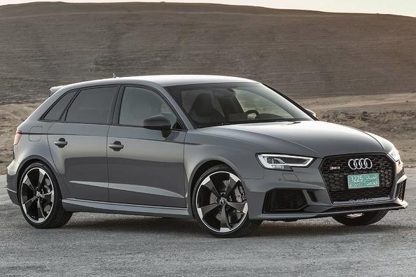 Sportisks piecdurvju hečbeks Audi RS3 Sportback