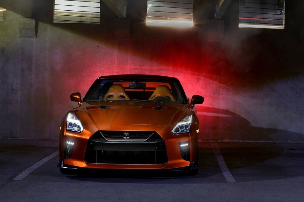 Pilnpiedziņas sporta kupeja Nissan GT-R