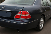 Lexus LS 2001–2006 Bremžu lukturu uzlikas (2 gab., plastmasa) foto 1