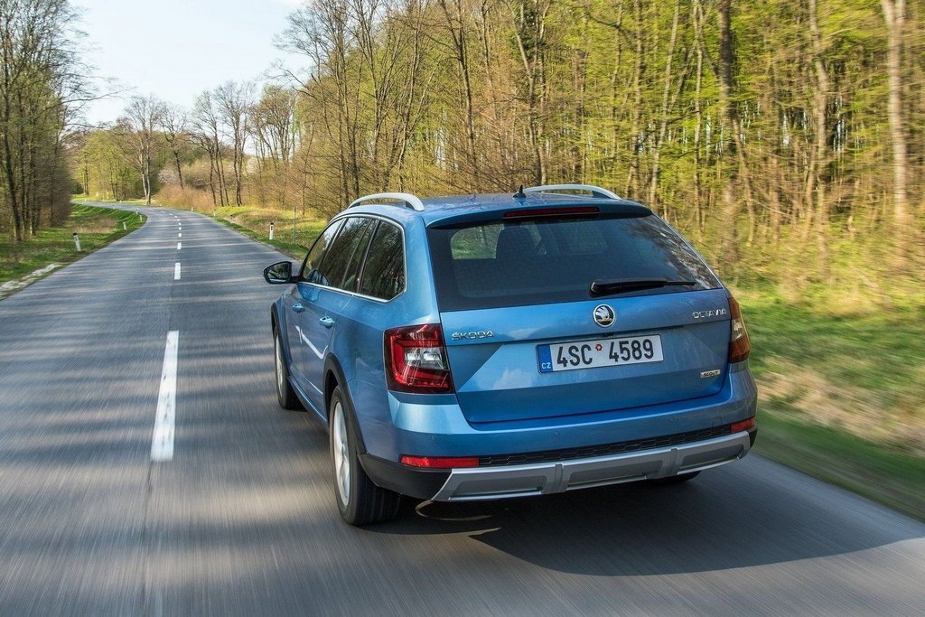 Skoda Octavia Scout universāļa bezceļu modifikācija