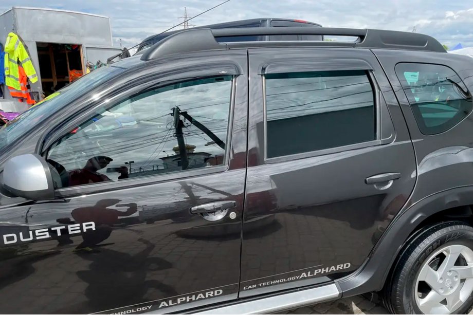 Dacia Duster 2008–2018 Logu vēja deflektori (4 gab., HIC) Image