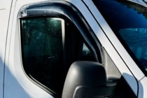 Nissan NV400 2010–2024 Logu vēja deflektori (2 gab., HIC) foto 4