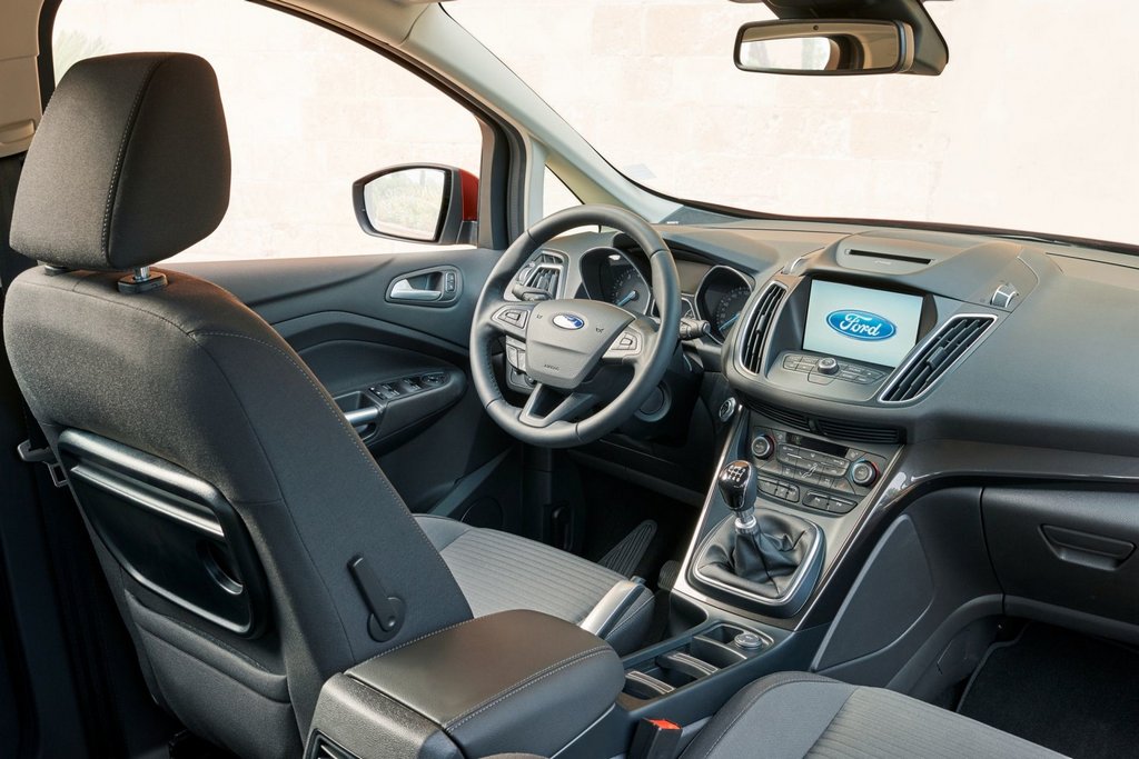 Piecvietīgais Ford C-Max