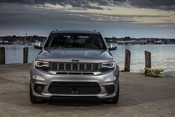 Jaunās paaudzes apvidus auto Jeep Grand Cherokee apskats